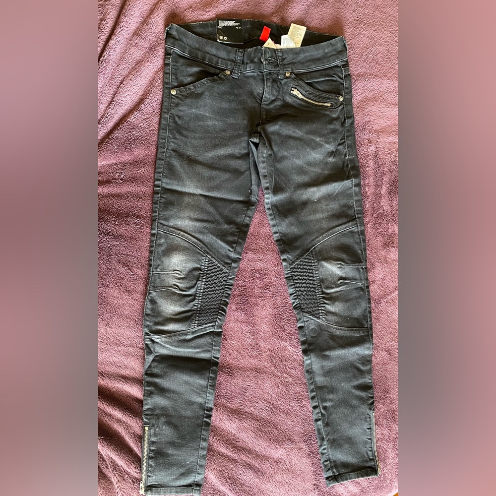 Divided by H&M Super Slim Leg jean